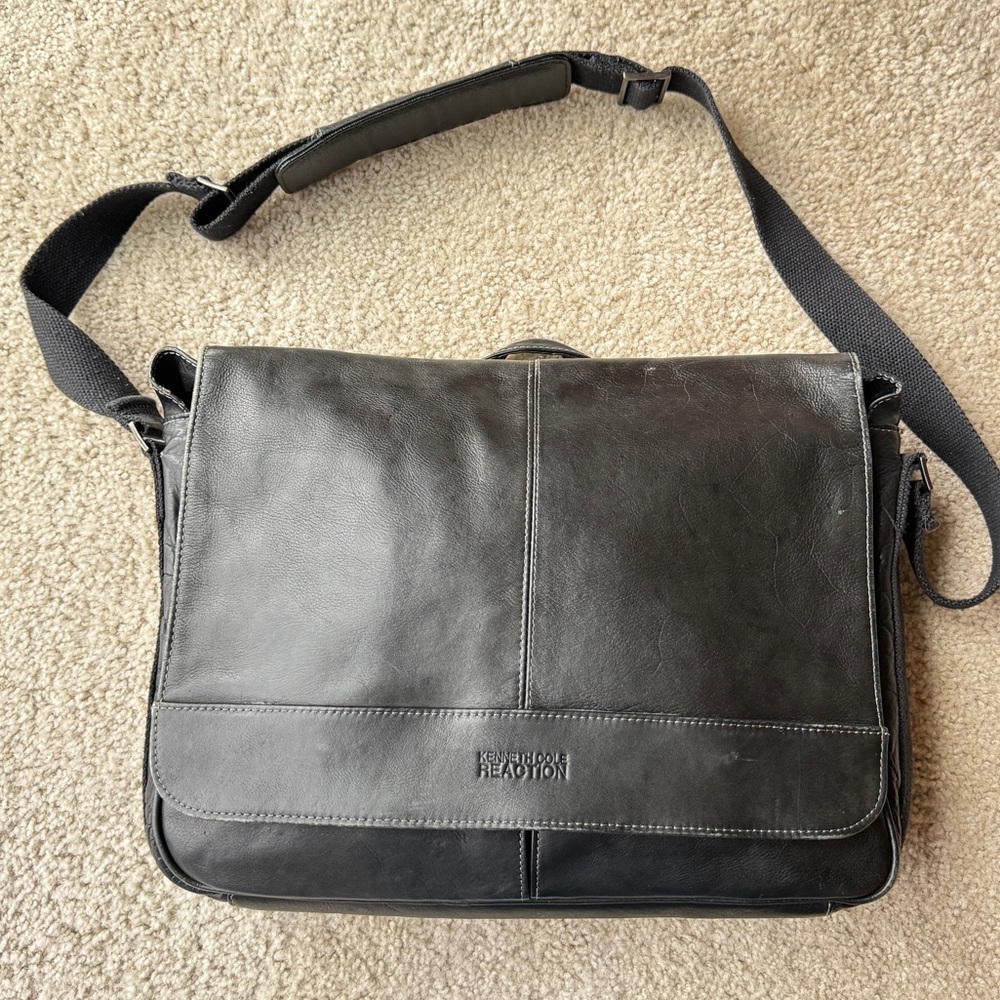 Kenneth Cole Reaction Dark Leather Messenger Bag